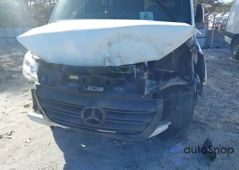 2019 Mercedes-Benz Sprinter 2500 High Roof V6 из США, поврежденный, VIN WD4PF1CD4KP181797